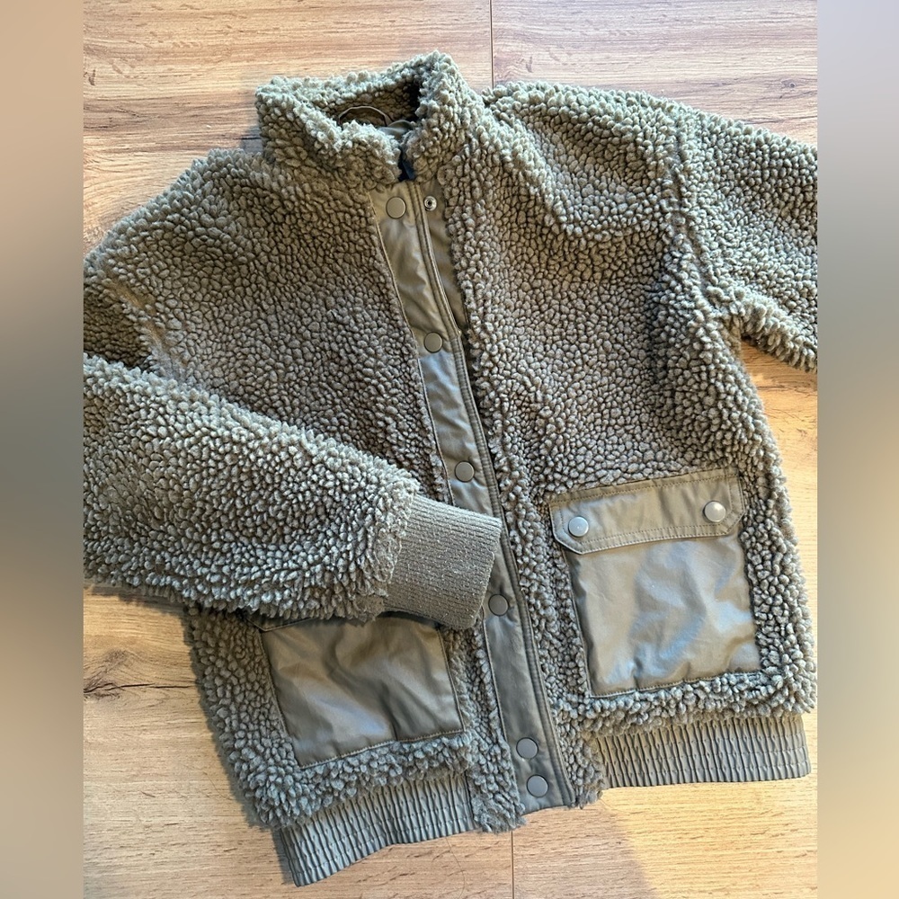 Art class Sherpa jacket